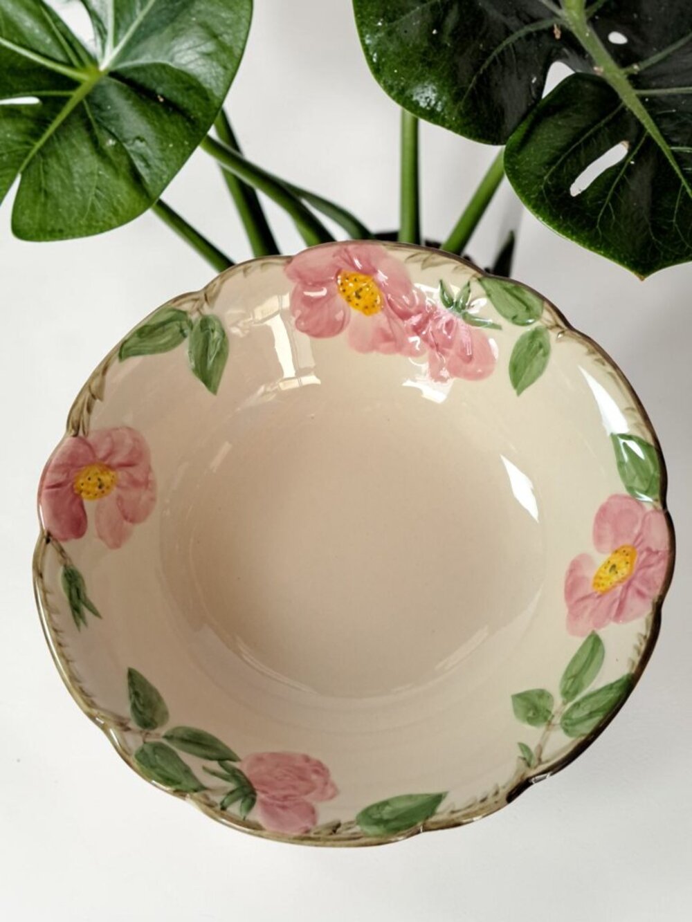 VTG Franciscan Desert Rose Round Vegetable Bowl TV Screen Stamp USA 8"